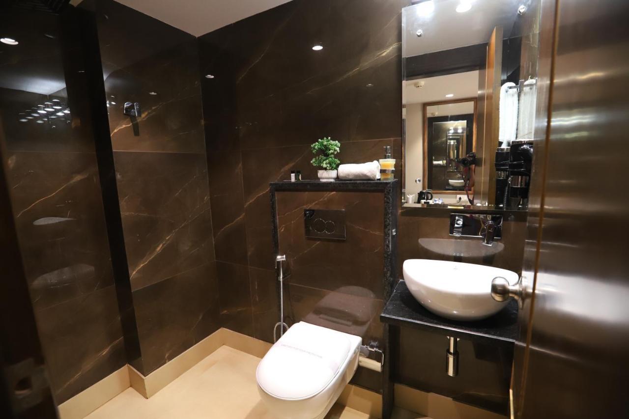 Azulo Bhikaji Cama Place Delhi - Couple Friendly Local Ids Accepted New Delhi